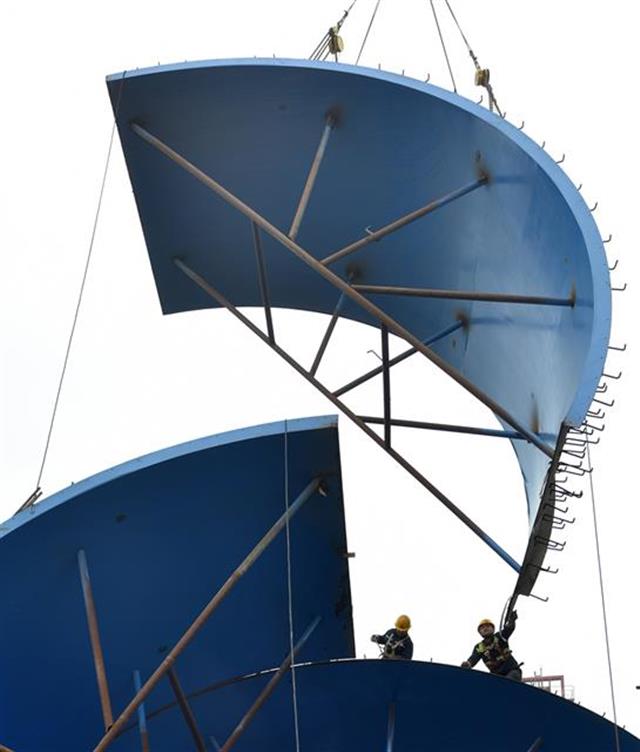碾盤山水利水電樞紐工程首臺尾水管吊裝到位——攻堅克難實推進群智能優(yōu)化筑基建